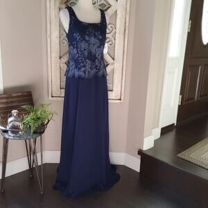 Alex Evenings Long Embroidered Scallop Edge A-Line Dress Sleeveless Glitter Navy